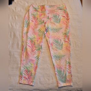 Pro Player women's size 1X multi colored fern design, cropped EUC